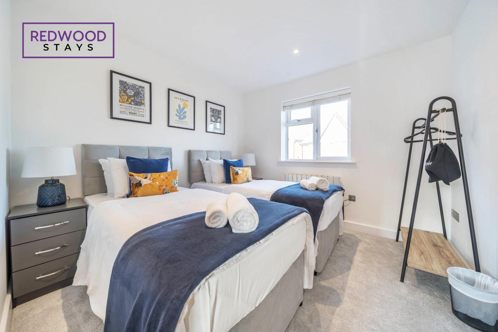 Modern Serviced Apartments For Contractors & Families With Free Parking, Wifi & Netflix By Redwood Stays Basingstoke Exterior foto