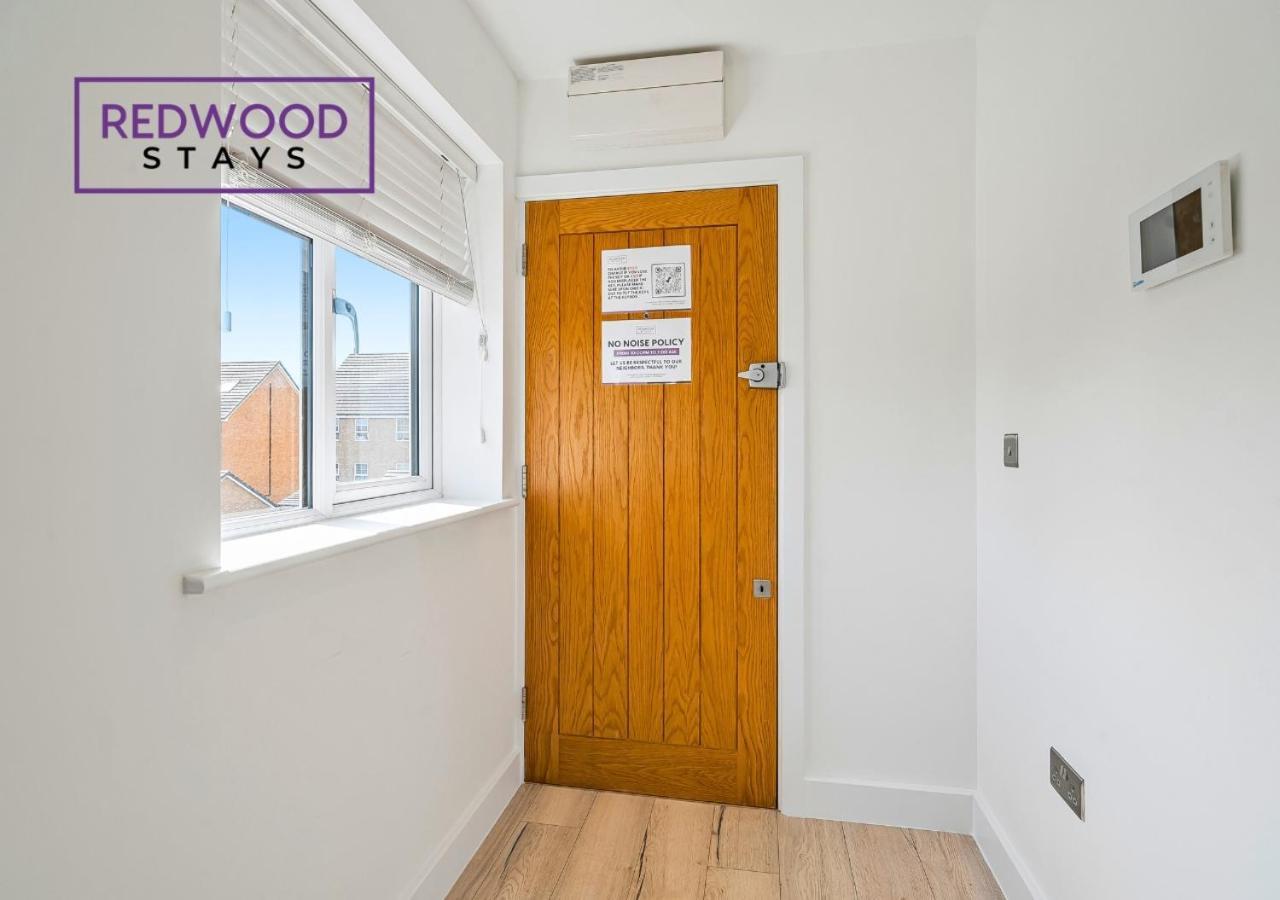 Modern Serviced Apartments For Contractors & Families With Free Parking, Wifi & Netflix By Redwood Stays Basingstoke Exterior foto