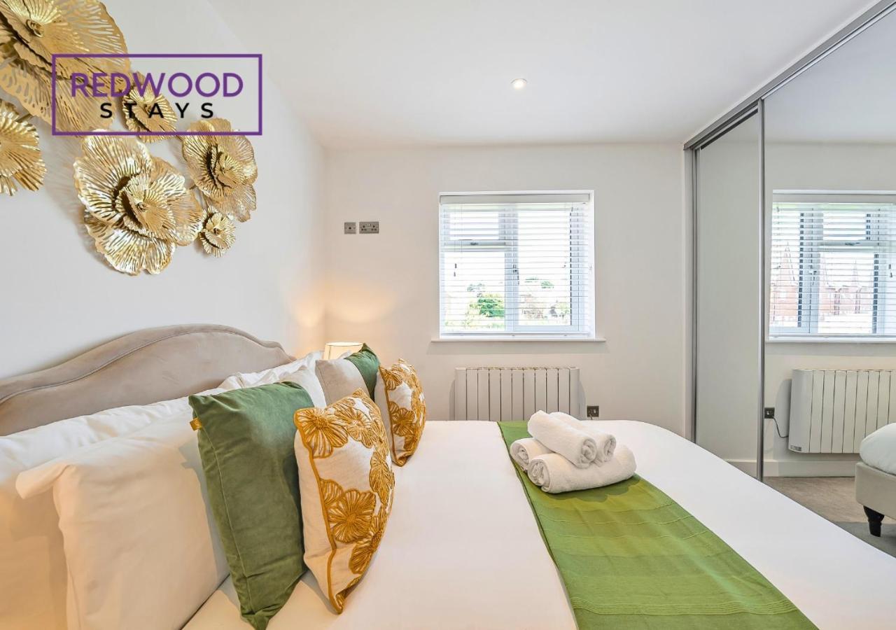 Modern Serviced Apartments For Contractors & Families With Free Parking, Wifi & Netflix By Redwood Stays Basingstoke Exterior foto
